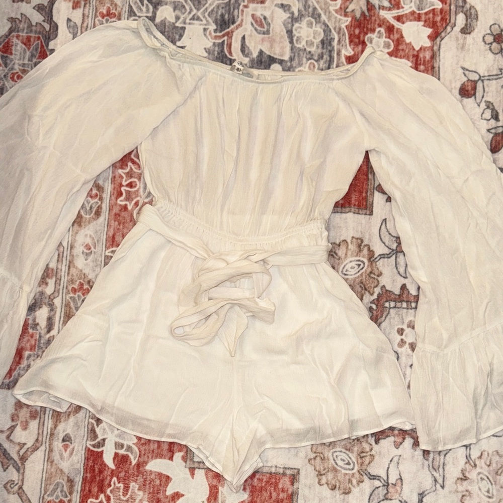 Off-Shoulder Bell Sleeve White Romper
